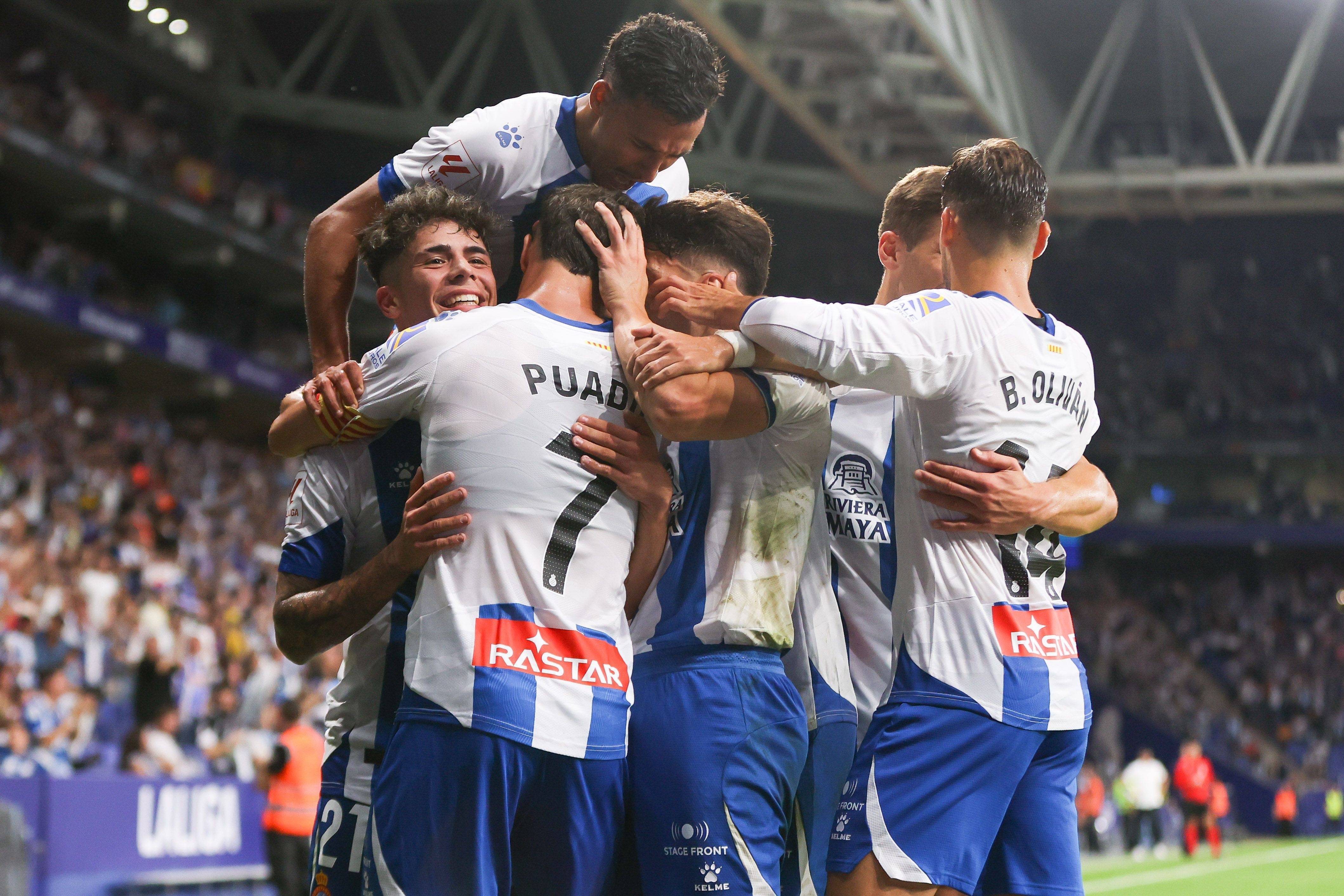 毕尔巴鄂竞技迎西甲关键赛,今晨战术微调,引发热议,控场能力受关注 毕尔巴鄂竞技迎西甲关键赛,今晨战术微调,引发热议,控场能力受关注