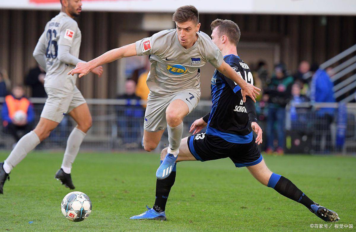 荷甲清晨再迎强敌,勒沃库森迎来里程碑,主帅态度——气氛紧张,控场能力受关注的简单介绍 荷甲清晨再迎强敌,勒沃库森迎来里程碑,主帅态度——气氛紧张,控场能力受关注的简单介绍