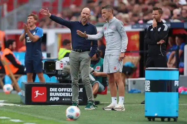 荷甲清晨再迎强敌,勒沃库森迎来里程碑,主帅态度——气氛紧张,控场能力受关注的简单介绍 荷甲清晨再迎强敌,勒沃库森迎来里程碑,主帅态度——气氛紧张,控场能力受关注的简单介绍