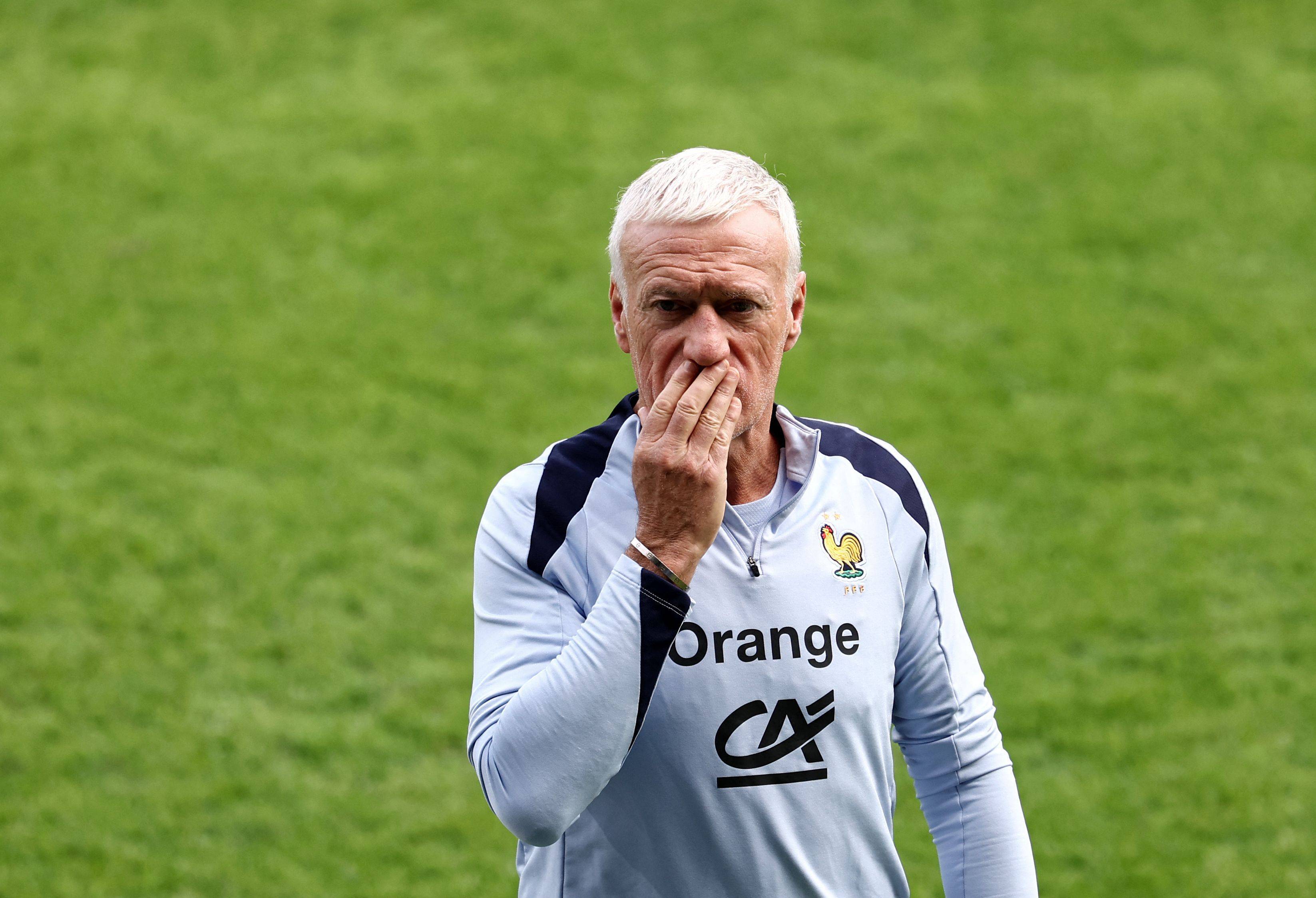 包含阿森纳迎法国杯关键赛；转会期造点机会；引发热议；临场指挥获称赞的词条